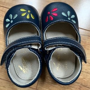 See Kai Run size 4 toddler Mary Jane